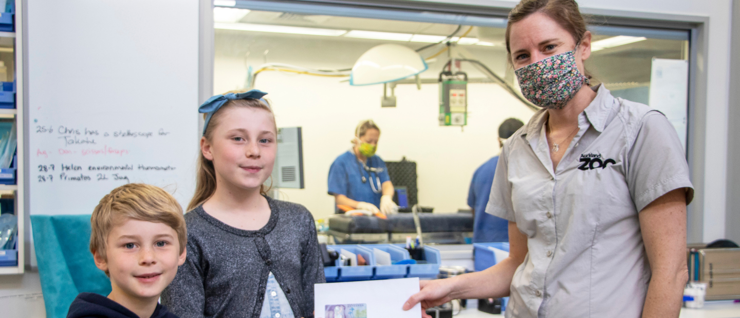 Wildlife-loving students raise funds for Auckland Zoo's Vet Hospital!